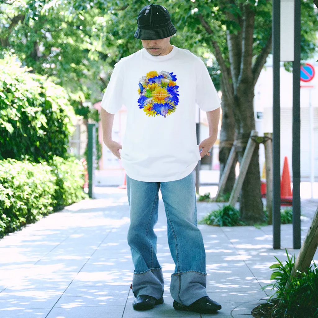 ♡Strawberry♡Milk苺SHOP♡の花束を着る♡(DANDELION)蕾〜綿毛 Regular Fit T-Shirt
