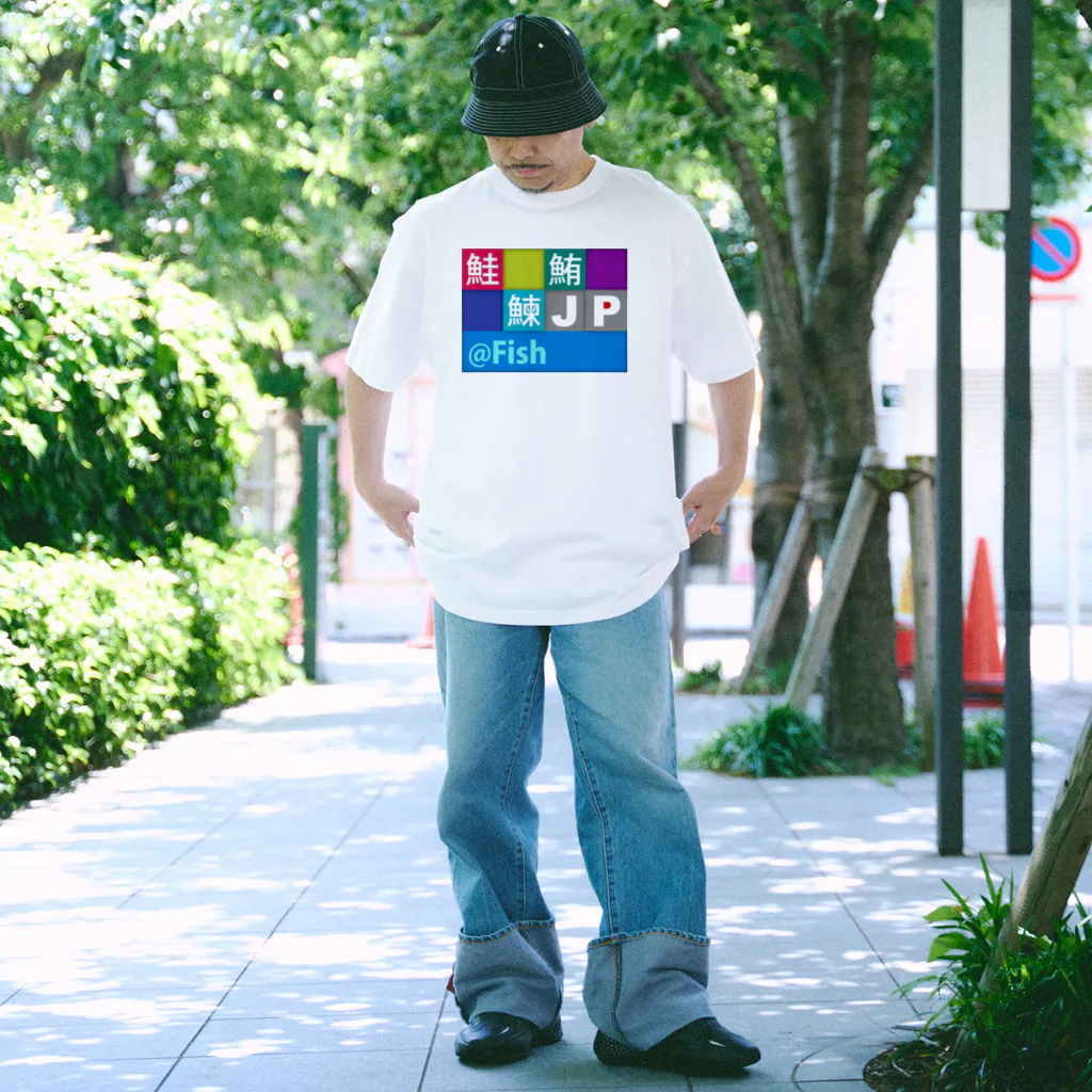 bonnylochのJP Fish：魚 Regular Fit T-Shirt