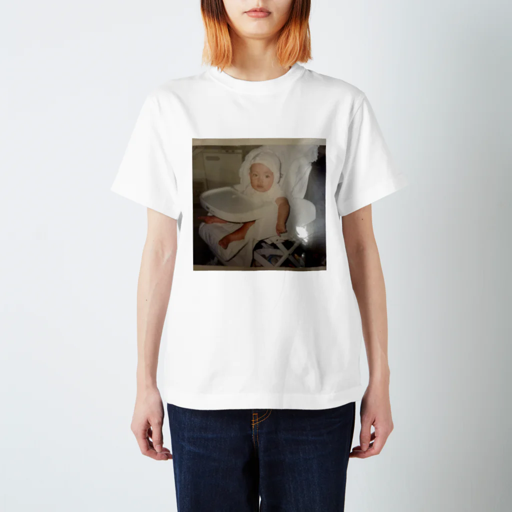 sisuの子供の頃の写真 Regular Fit T-Shirt