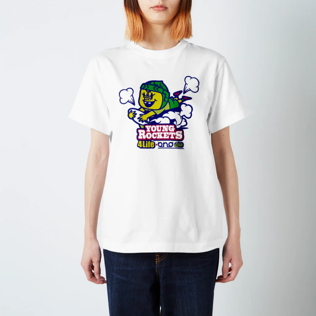 b.n.d [街中でもラグビーを！]バインドのYoung Rockets 4Life Regular Fit T-Shirt