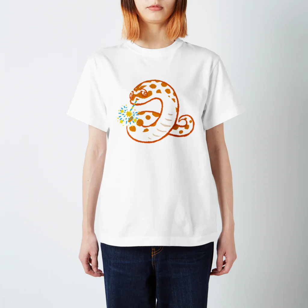 おにぎり屋のヘビ花火シシバナ（オレンジver） Regular Fit T-Shirt