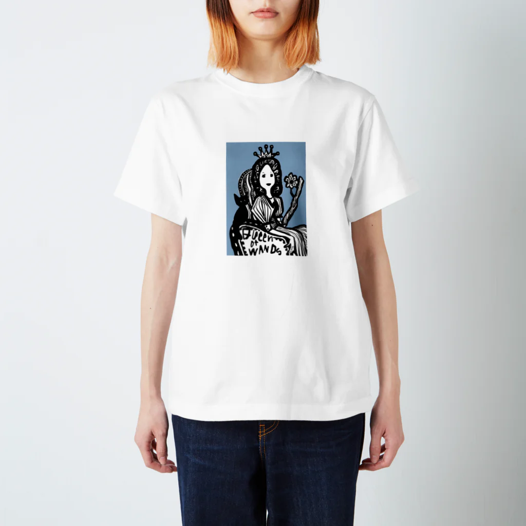 まっつぼんぼん（tamayura）のQUEEN OF WANDS スタンダードTシャツ