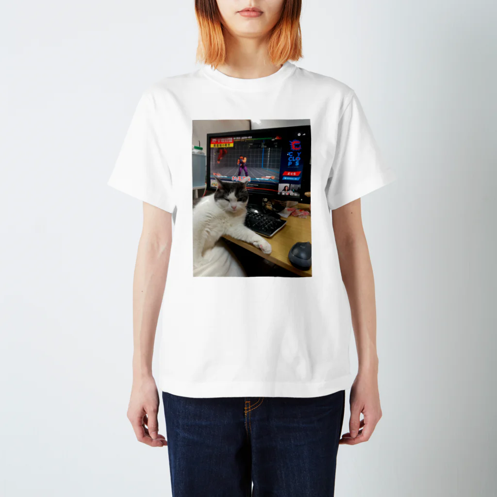 ぎょうざの格ゲーマー猫 Regular Fit T-Shirt