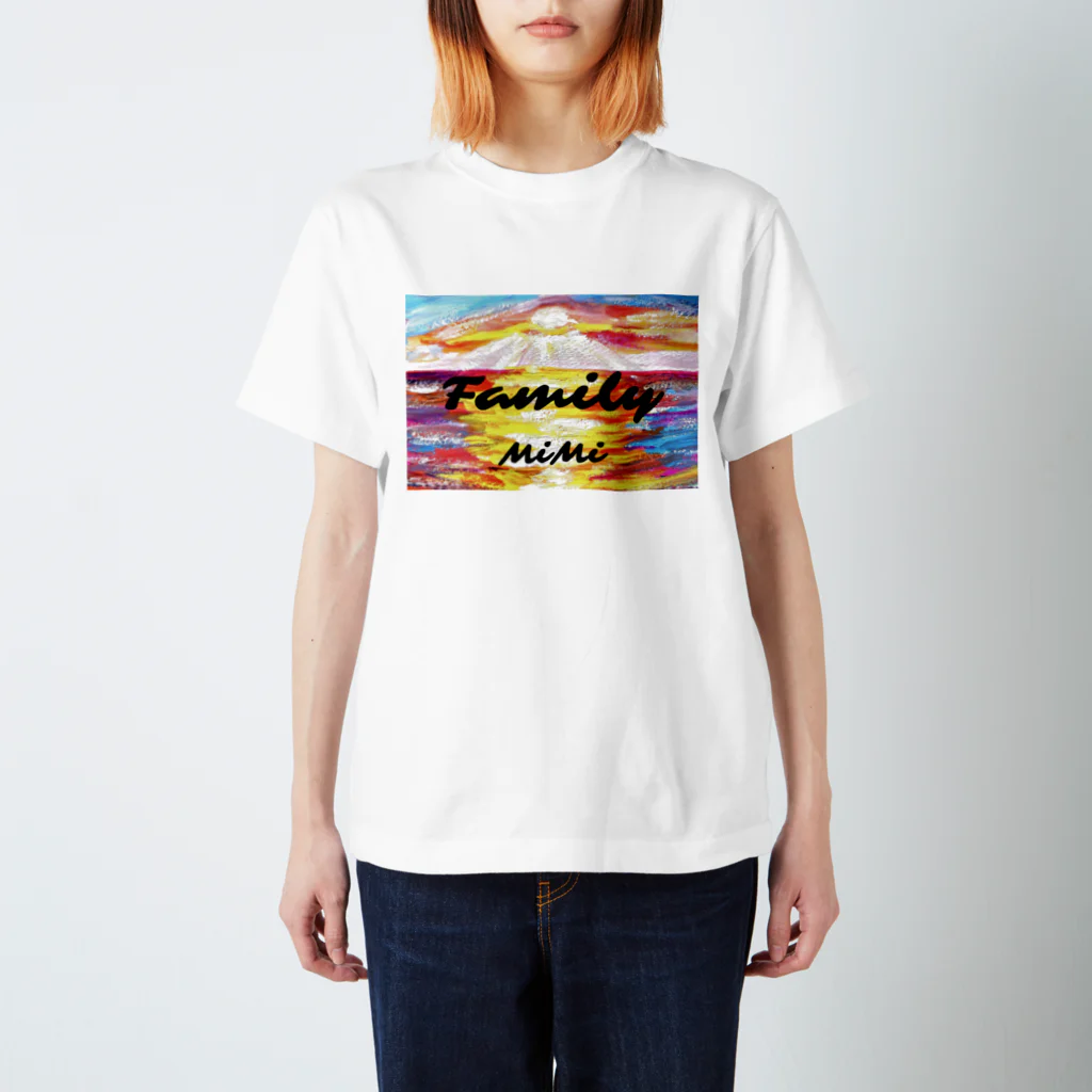 MiMiの絵日記のfamily Regular Fit T-Shirt