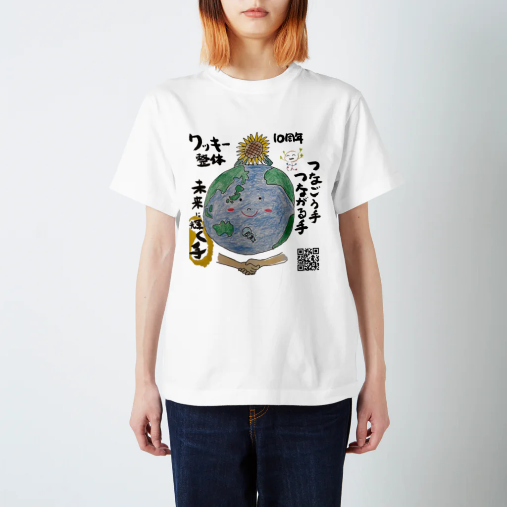 KYONSMILEのクッキー整体10周年記念Tシャツ Regular Fit T-Shirt