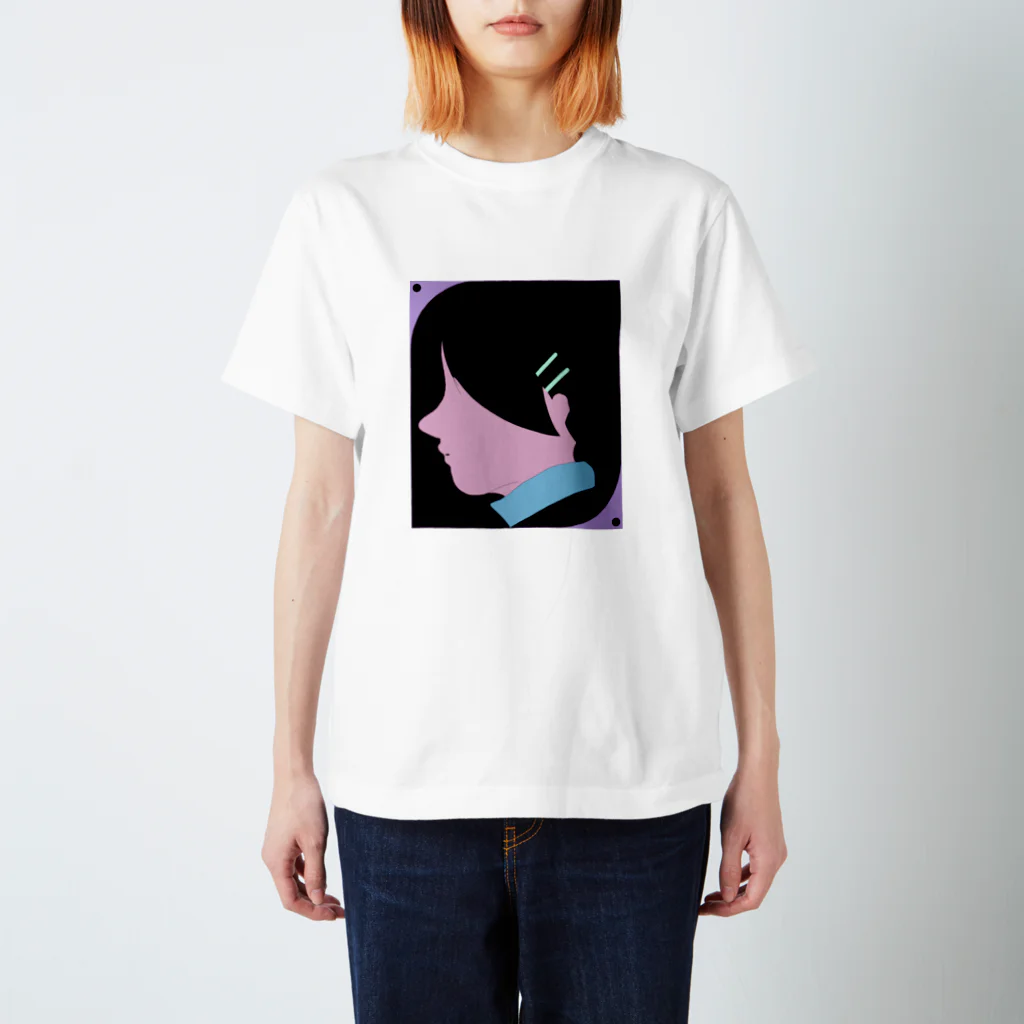 Sea of Grassの黒髪少女の横顔 Regular Fit T-Shirt