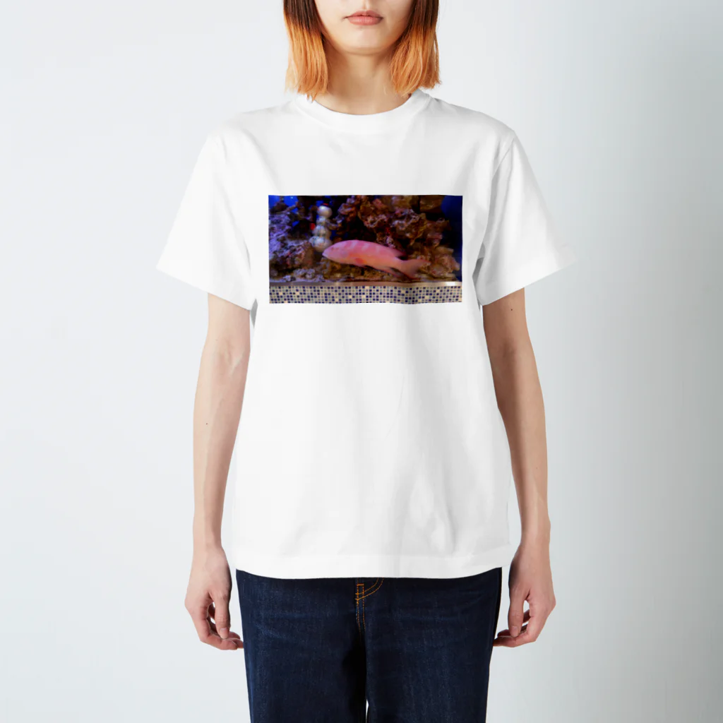 まち子宗形の熱帯魚 Regular Fit T-Shirt