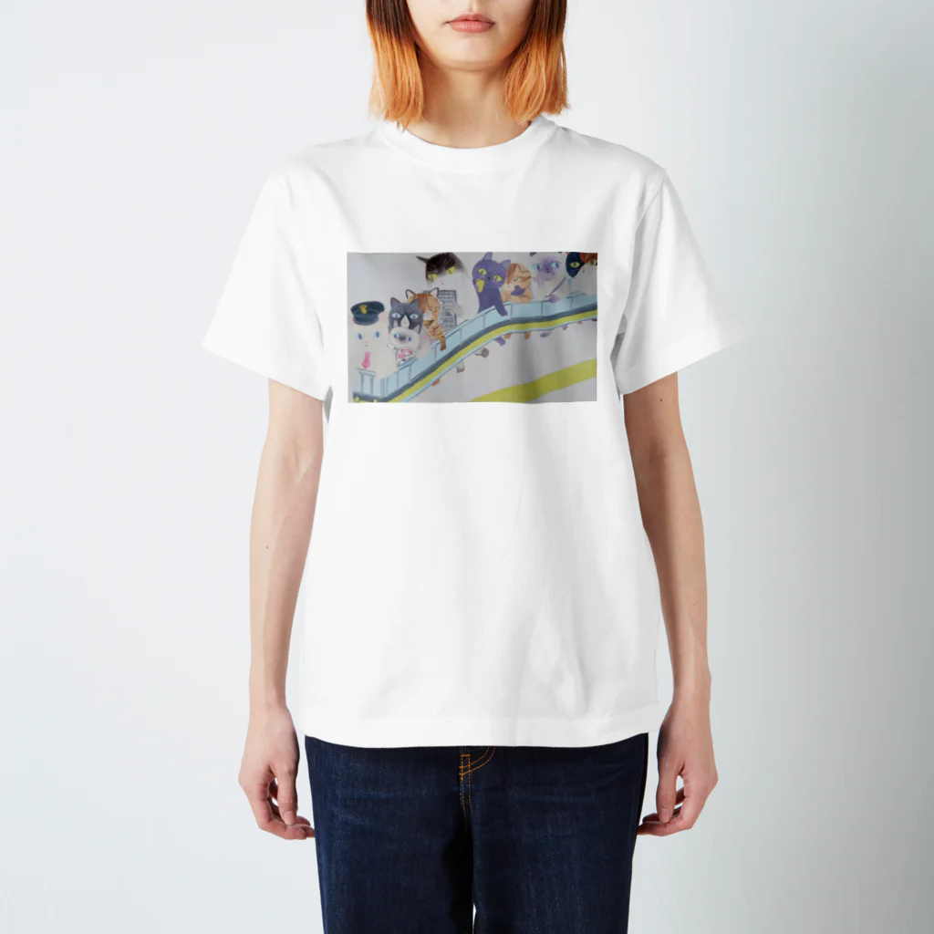 Toshiyuki Maeda　まちかど読書会のねこ電車 Regular Fit T-Shirt