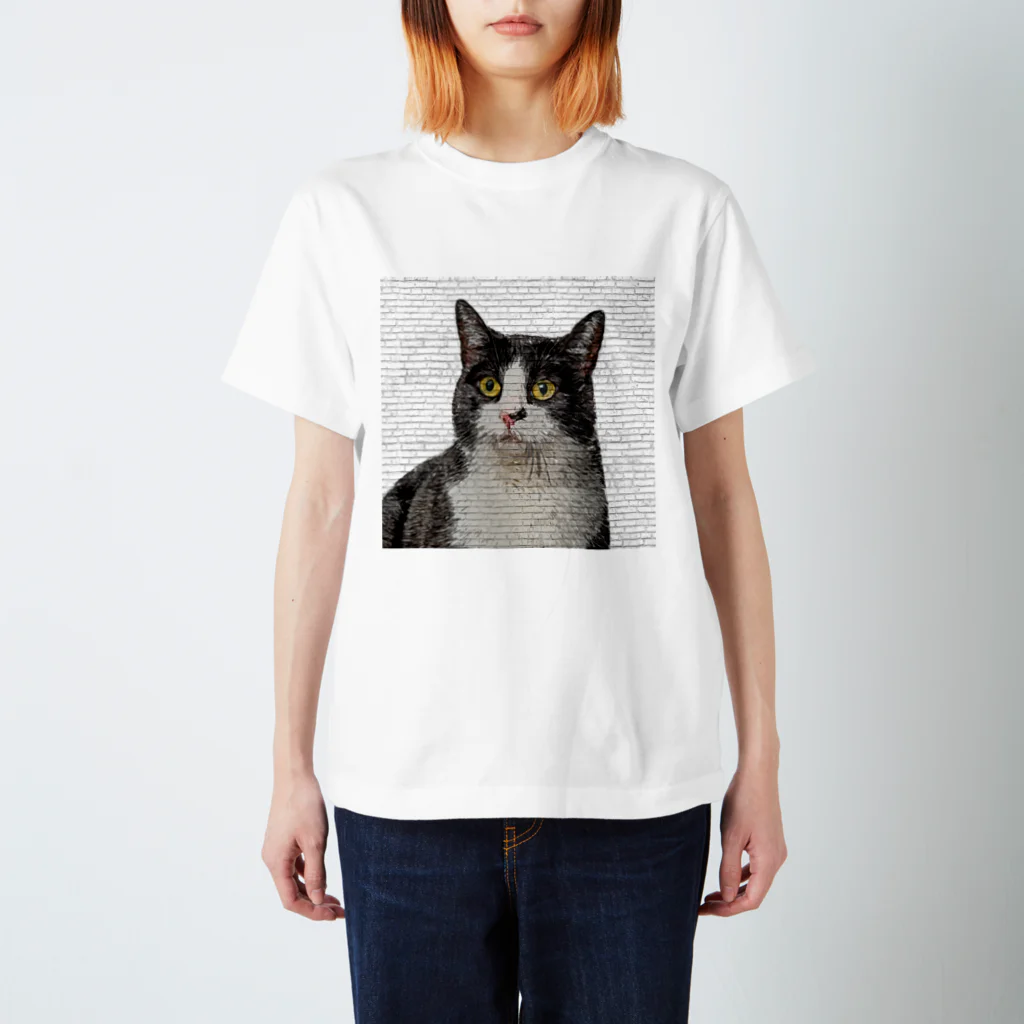 【CPPAS】Custom Pet Portrait Art Studioのとても愛らしいブリティッシュロングヘアの子猫 Regular Fit T-Shirt