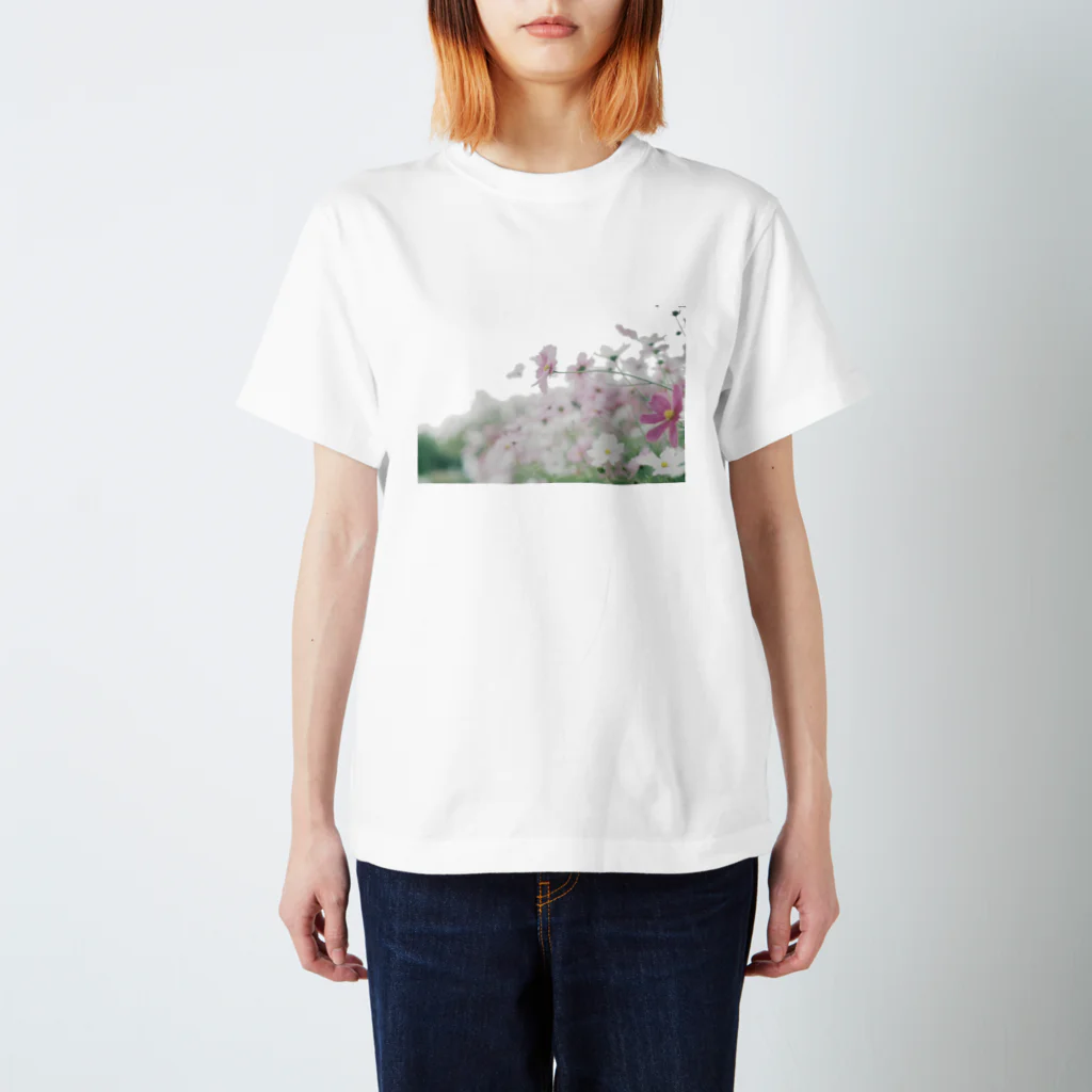 eritonunoの秋桜 Regular Fit T-Shirt