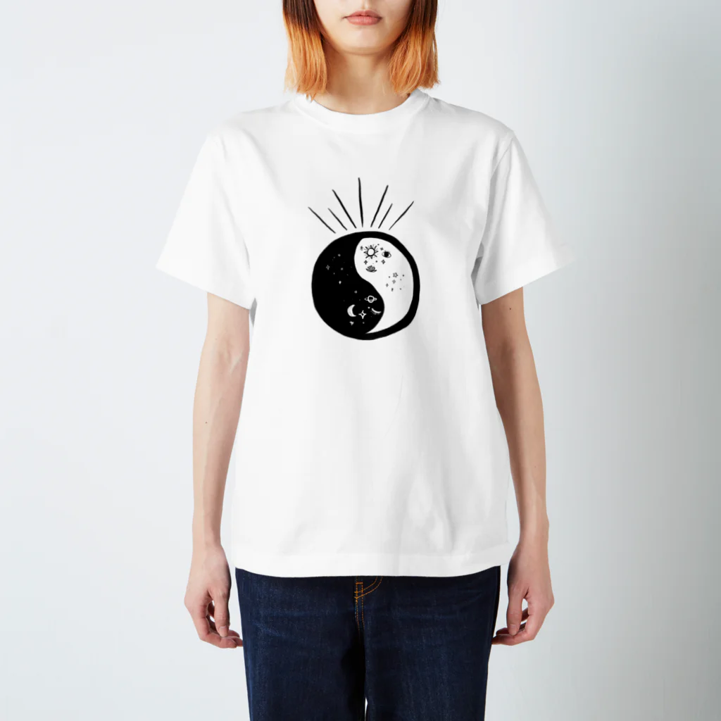 ドリゼラのおみやげ販売所のYin Yang Doodle スタンダードTシャツ