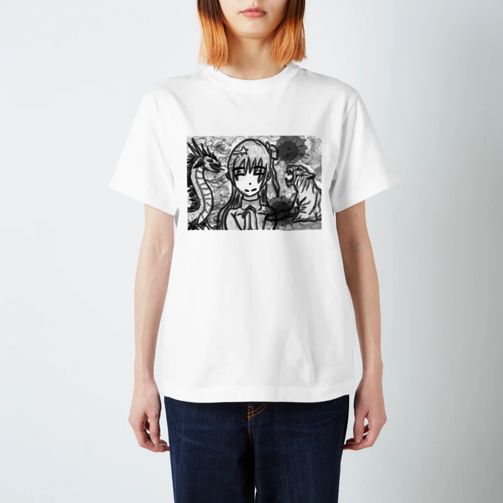 AkironBoy's_Shopの龍と虎の対決に平和を祈る少女。 Regular Fit T-Shirt