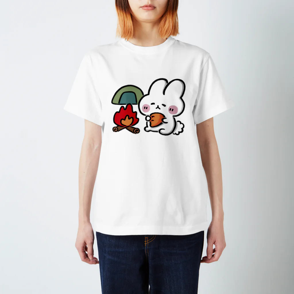 残業うさぎ🐰🌸の残業うさぎと「キャンプしよう」🏕🐰🌸 スタンダードTシャツ