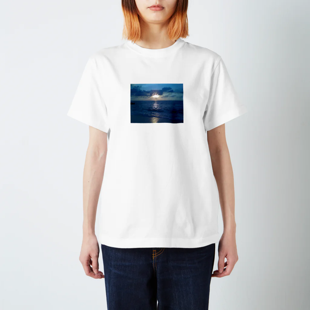 dac0001の宮古島の夕陽 Regular Fit T-Shirt