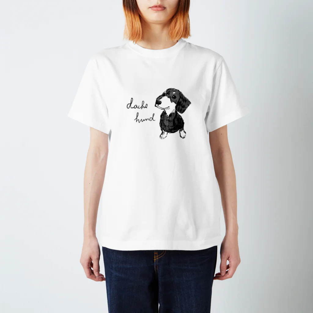 Ayumi HIdakaのダックスフント スタンダードTシャツ