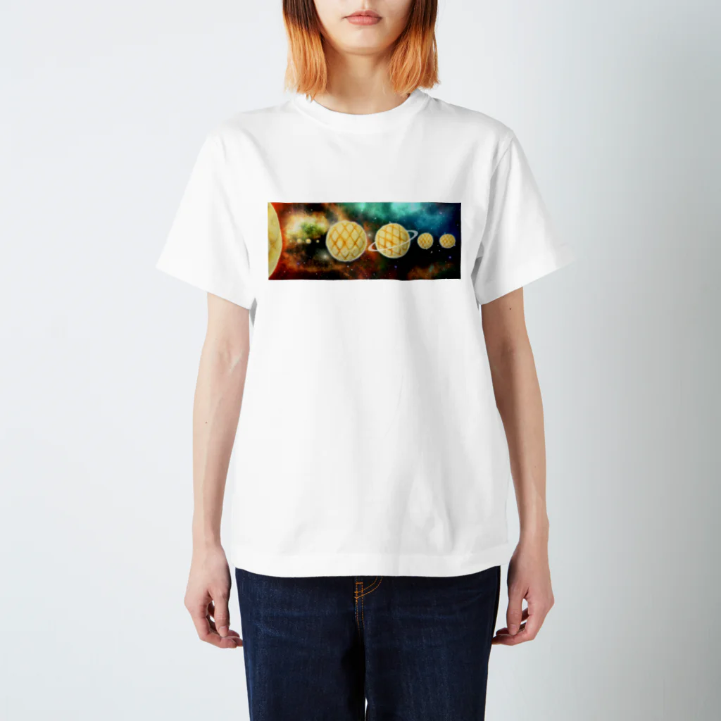 Pop-Hanaの太陽系がメロンパン Regular Fit T-Shirt