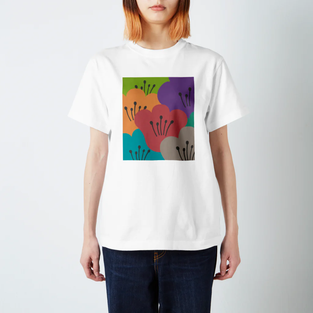 Wonder Bird Forestのティータイムの花 [TTF1] Regular Fit T-Shirt