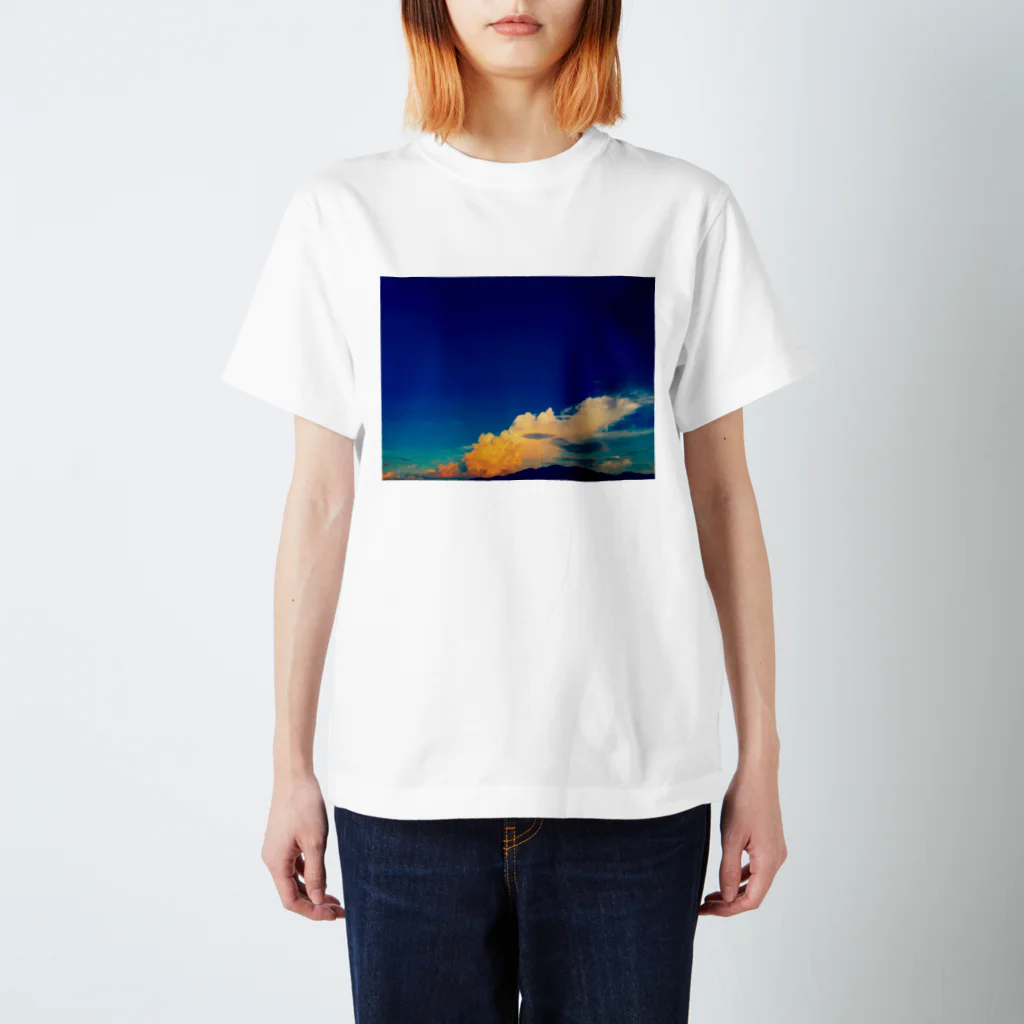 入り浸る絵画の夕焼け小焼け スタンダードTシャツ