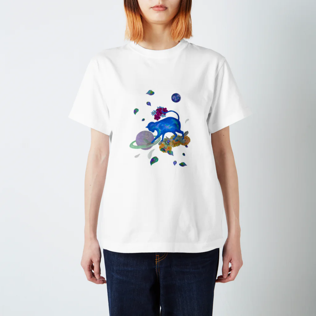 char pottery の宇宙ねこ Regular Fit T-Shirt