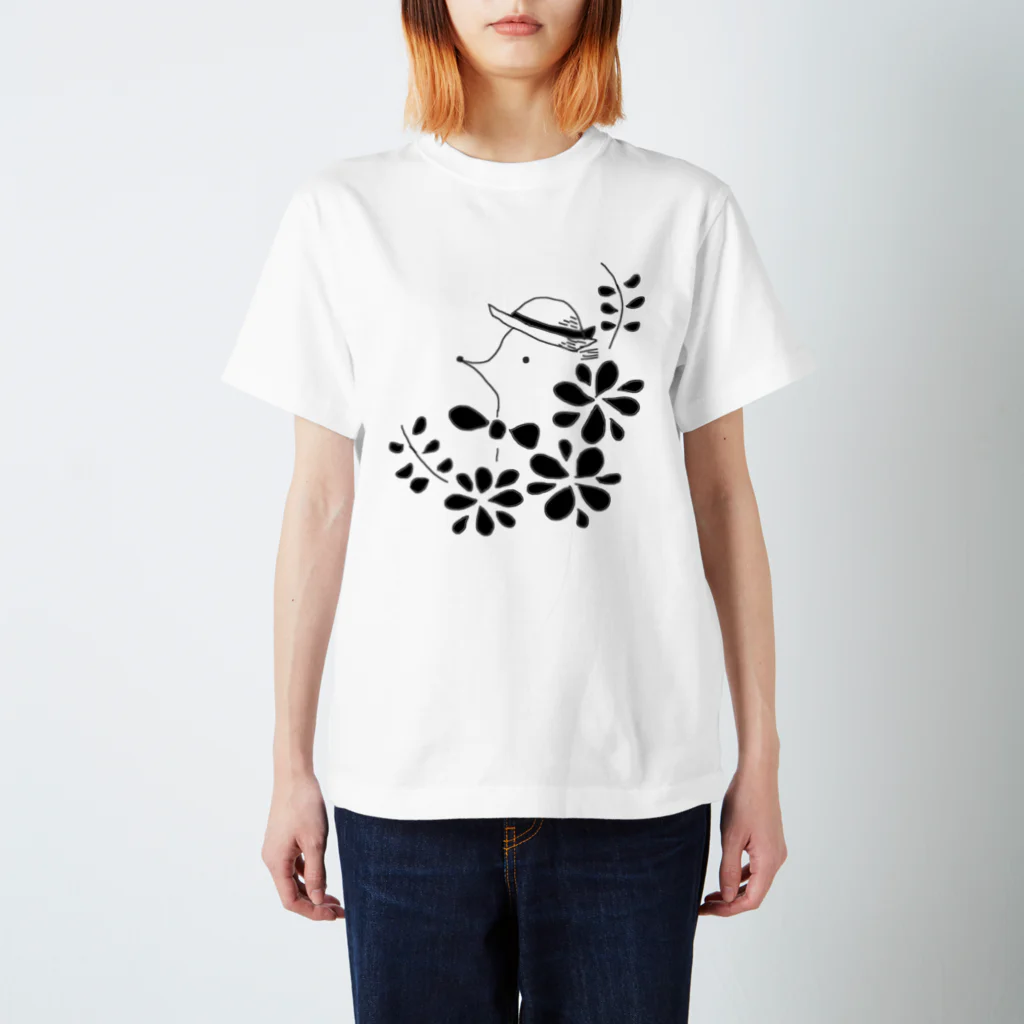 usagi-cuteのハリネズミのはりっちょ　with flower  モノクロver スタンダードTシャツ