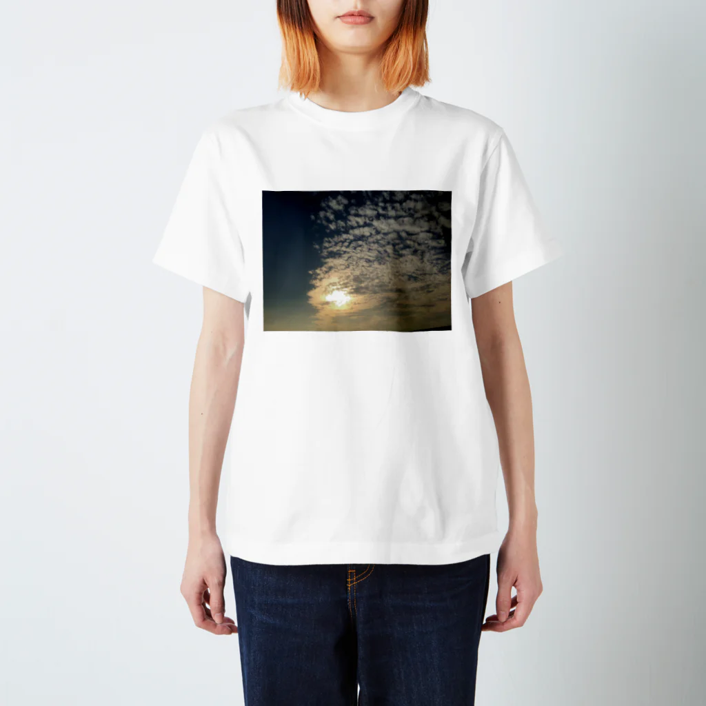 らいらいの夕焼け Regular Fit T-Shirt