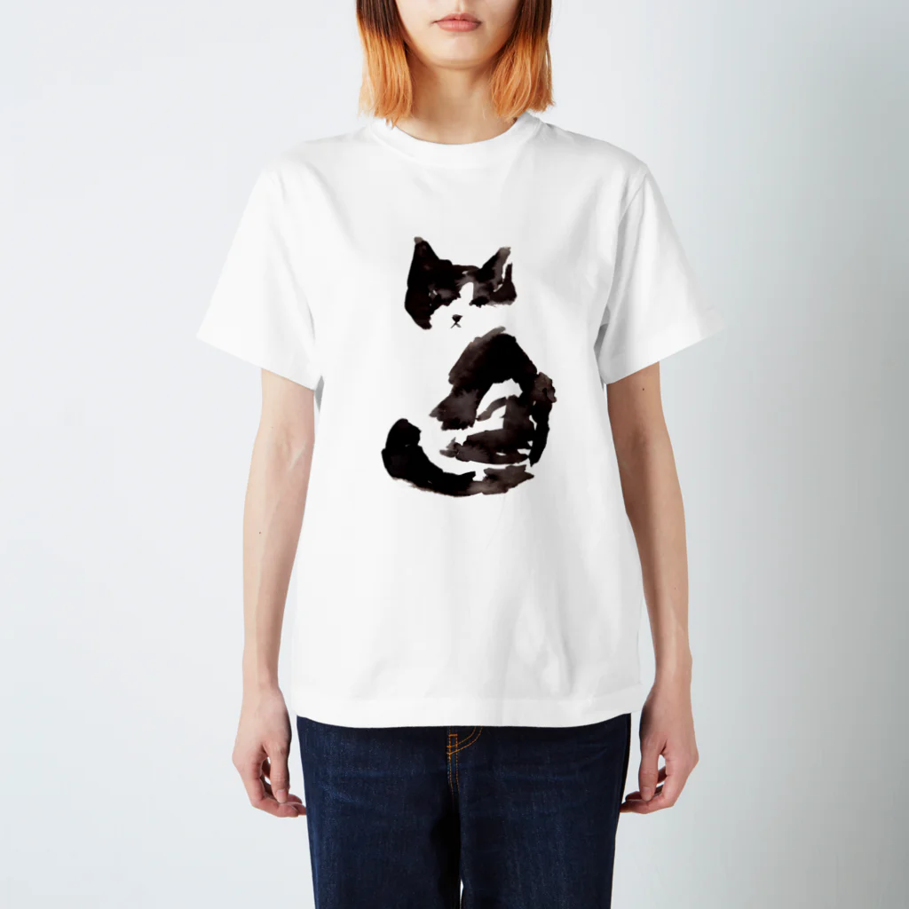 tomorebiの墨猫その1（ハチワレ） スタンダードTシャツ