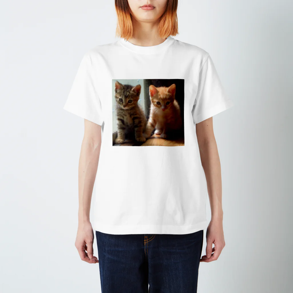 hikamiのふたり、いっしょ Regular Fit T-Shirt