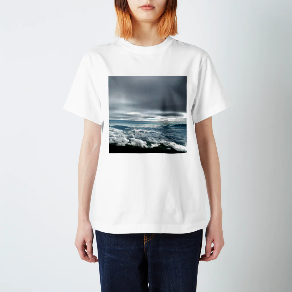 タツノオトシゴローズのsea ​​of ​​clouds Regular Fit T-Shirt