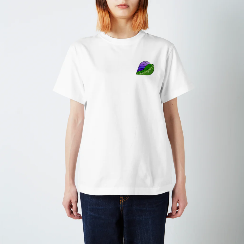 Happybirthdayのヤモちゃん リーフ Regular Fit T-Shirt