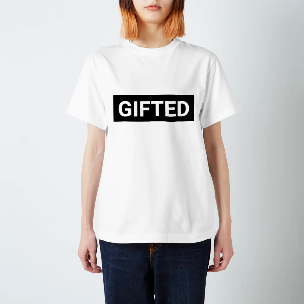 ALPHABETのGIFTED スタンダードTシャツ