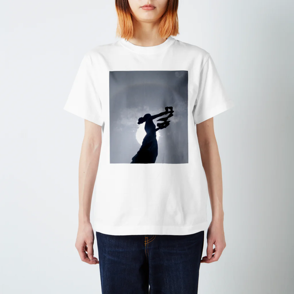 メルヘン秋の平和の女神 スタンダードTシャツ