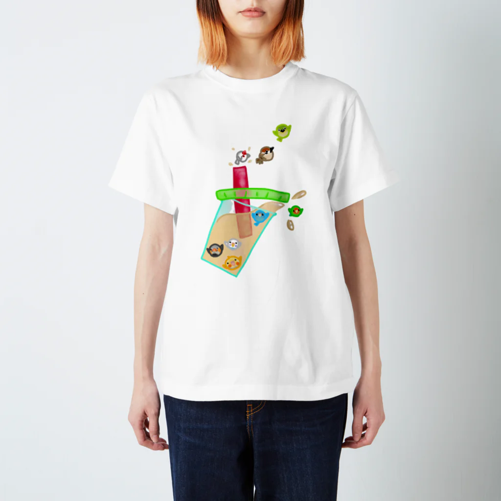 Lily bird（リリーバード）のタピオカ小鳥とミルクティー Regular Fit T-Shirt