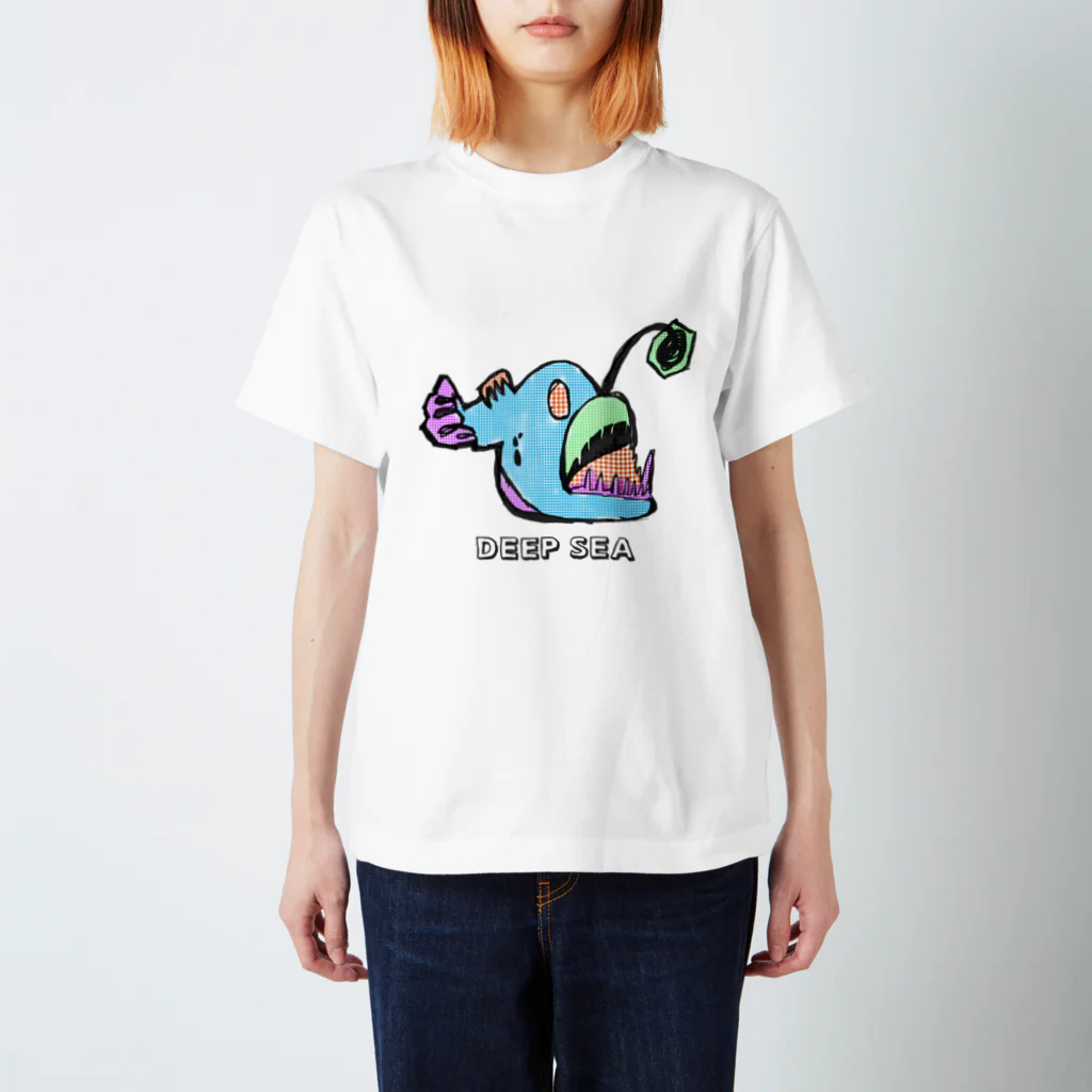 UKIPPAのちょうちんあんこう【深海魚シリーズ】DEEPSEA スタンダードTシャツ