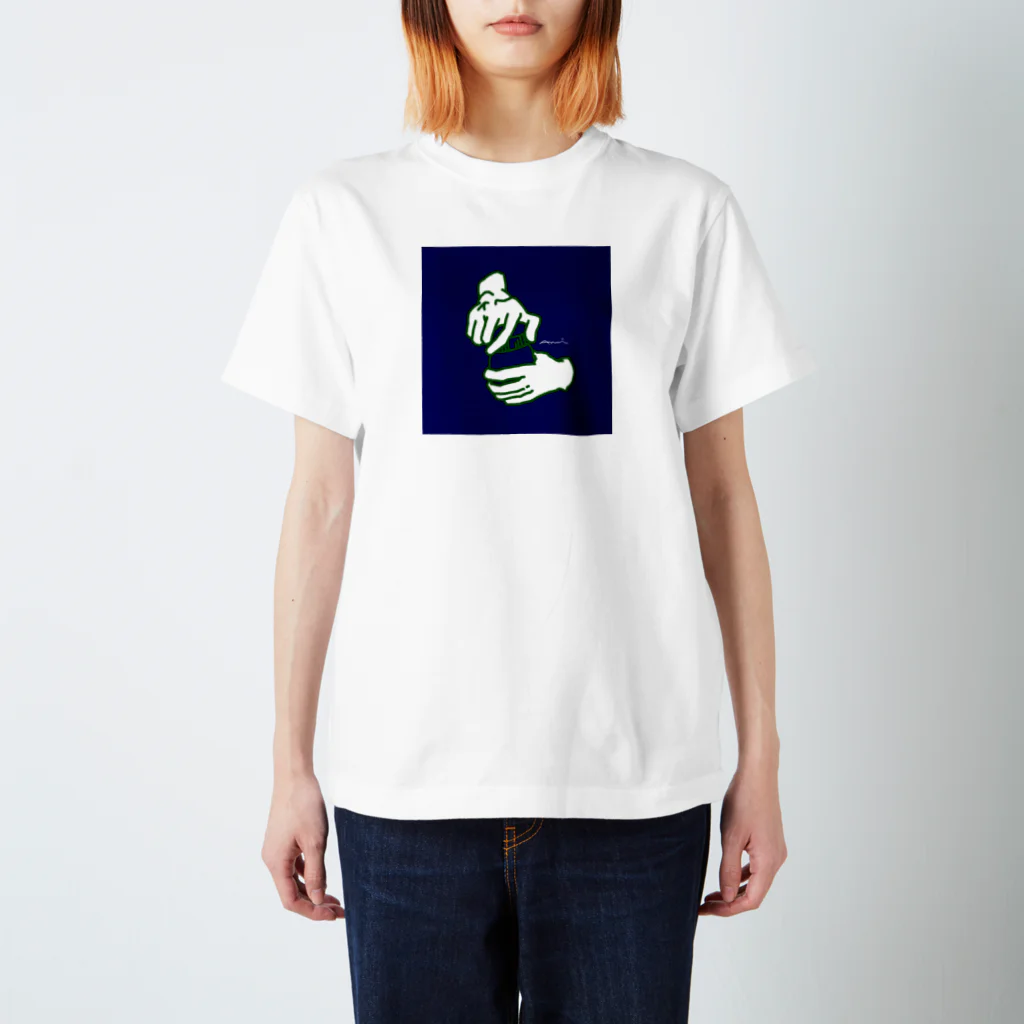 ジンシャンヤーメイの手 Regular Fit T-Shirt