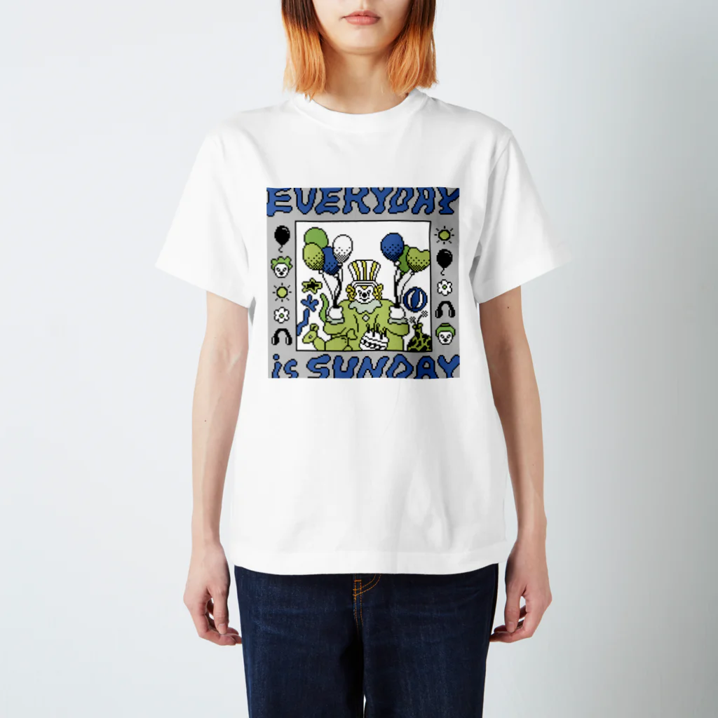 sanaenvyのeveryday sunday Regular Fit T-Shirt