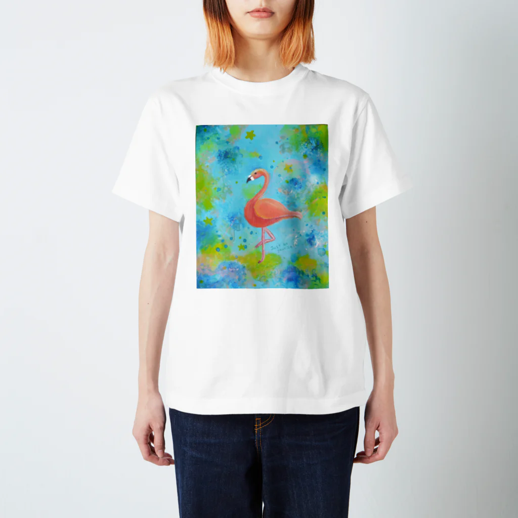 Esassy shopのカラフルフラミンゴ！just be yourself.～あなたらしく～ スタンダードTシャツ