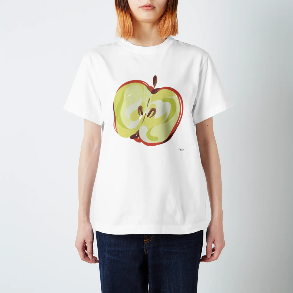 ｍｉｉのAPPLE Regular Fit T-Shirt