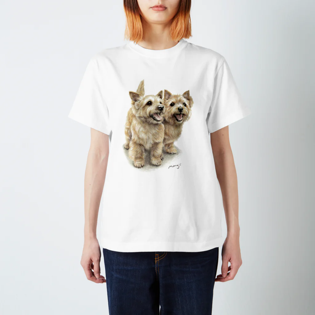 Momojiの犬画のノーリッチテリア7 スタンダードTシャツ