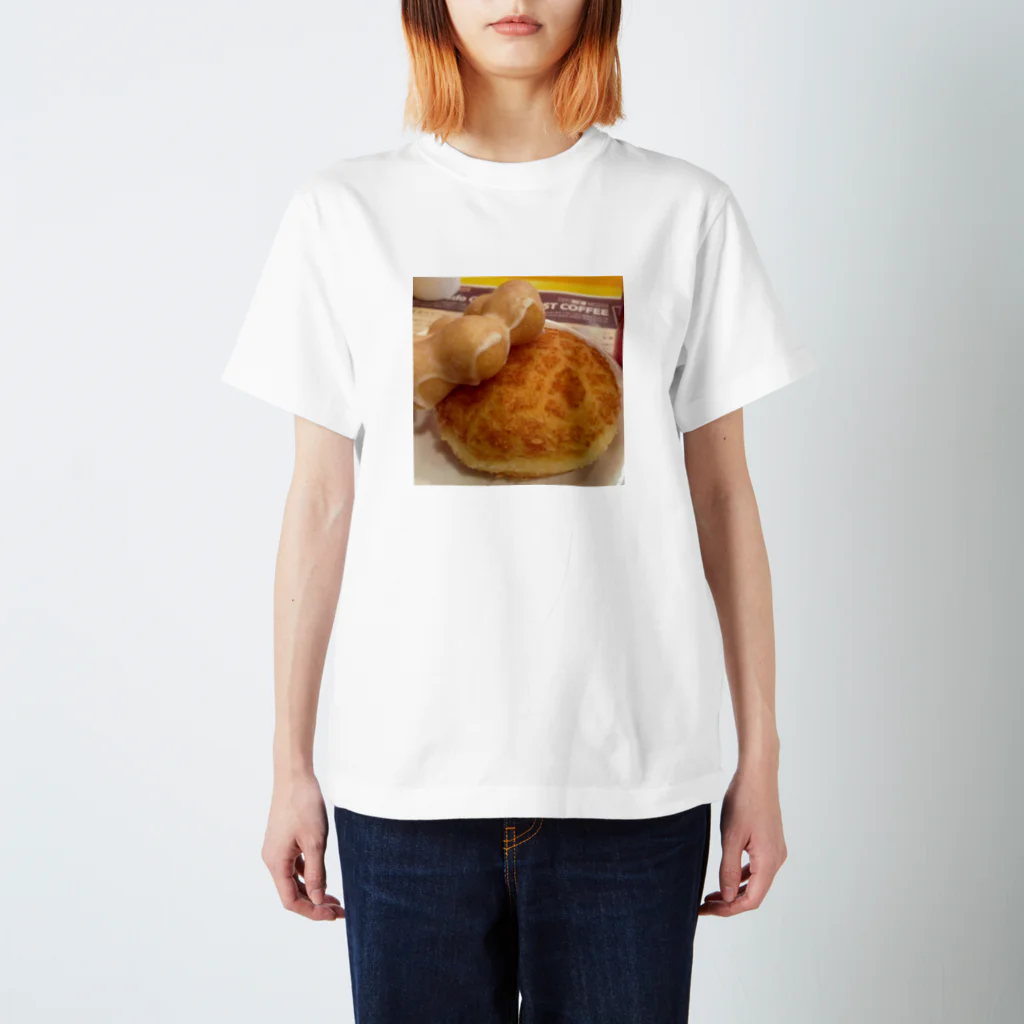 Hitosi tadano のカリーパンとポンデ Regular Fit T-Shirt