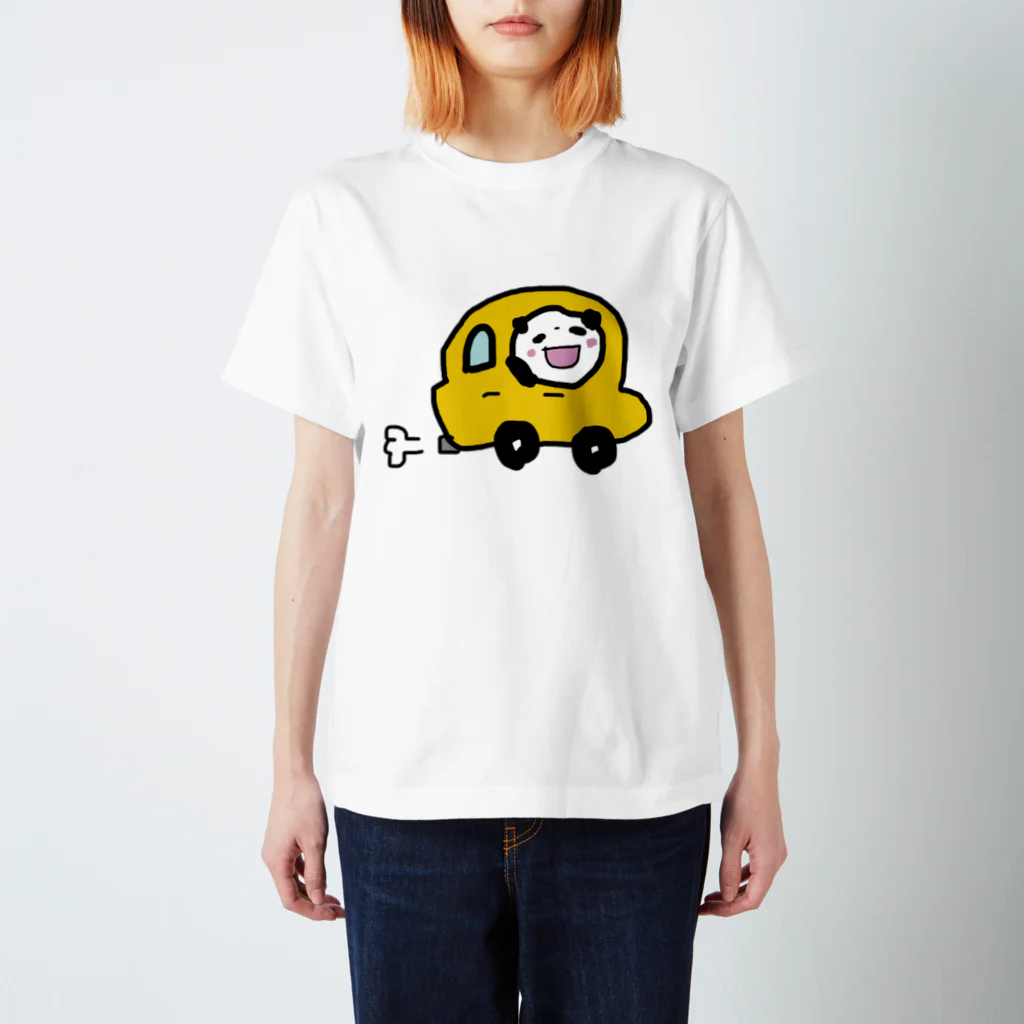 KYONSMILEの車にパンダ Regular Fit T-Shirt