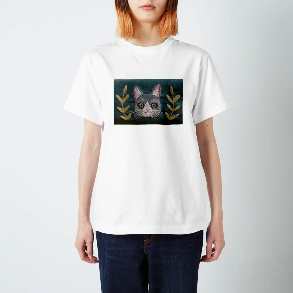 juichi_sewingの手刺繍ハチワレねこ スタンダードTシャツ