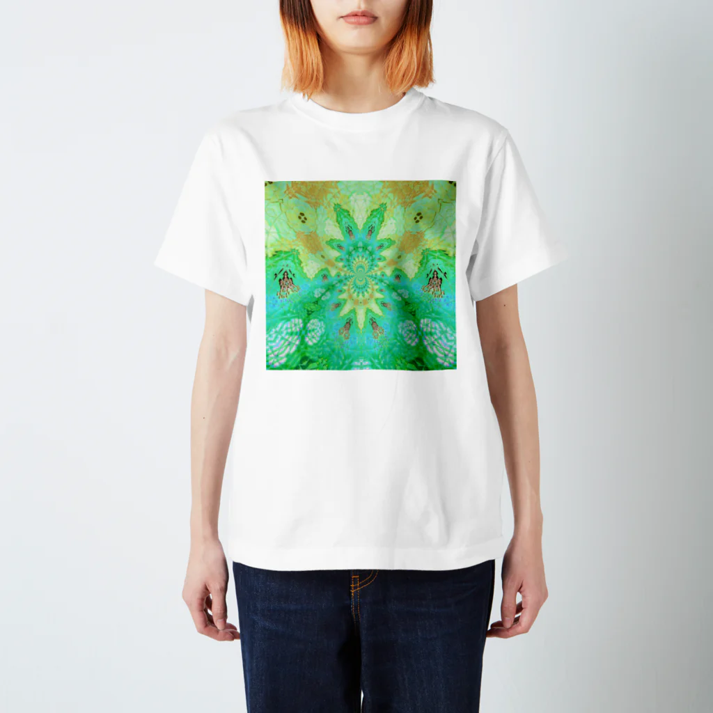 egg Artworks & the cocaine's pixのgrêên cr∆dê. Regular Fit T-Shirt