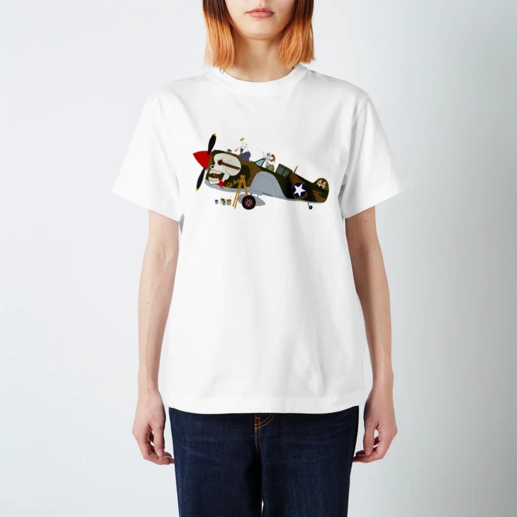 SKULL-2のノーズアートを描くすろくま。戦闘機P-40、SKULL スタンダードTシャツ