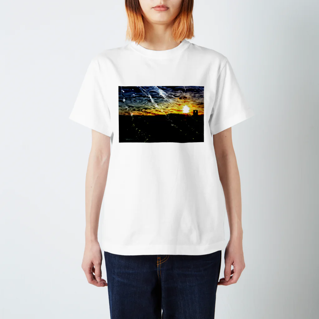 water art shop IGARASHIYAの「water sunset」 Regular Fit T-Shirt