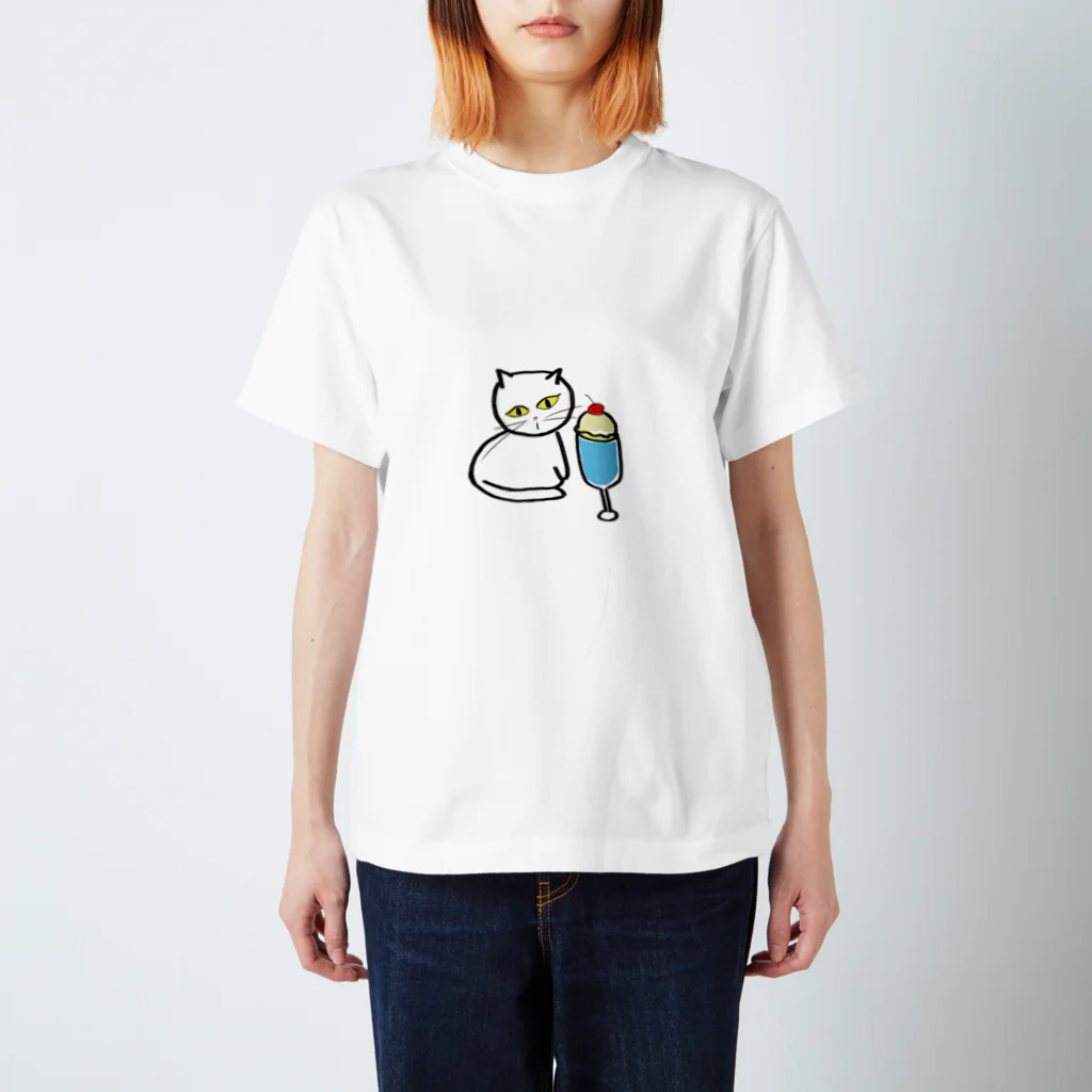 みにゆん　ねこのA lovely white cat who likes ice cream. Regular Fit T-Shirt