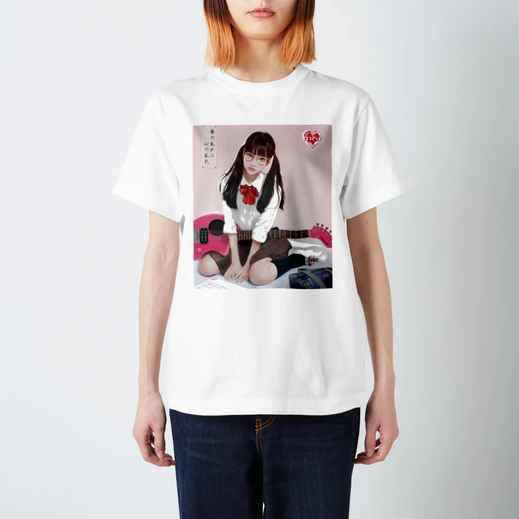 Mahiroshka まひろ朱夏 絵と音楽のギター少女 Regular Fit T-Shirt