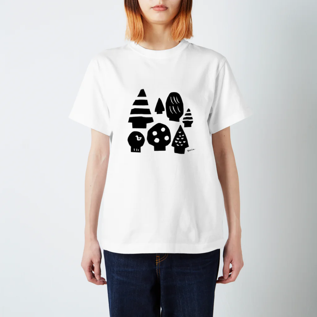 ponieのえほんの森 Regular Fit T-Shirt