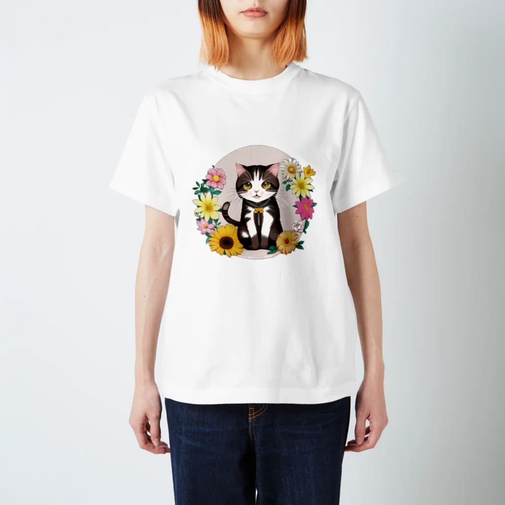 花猫の花猫ちゃん（茶） スタンダードTシャツ