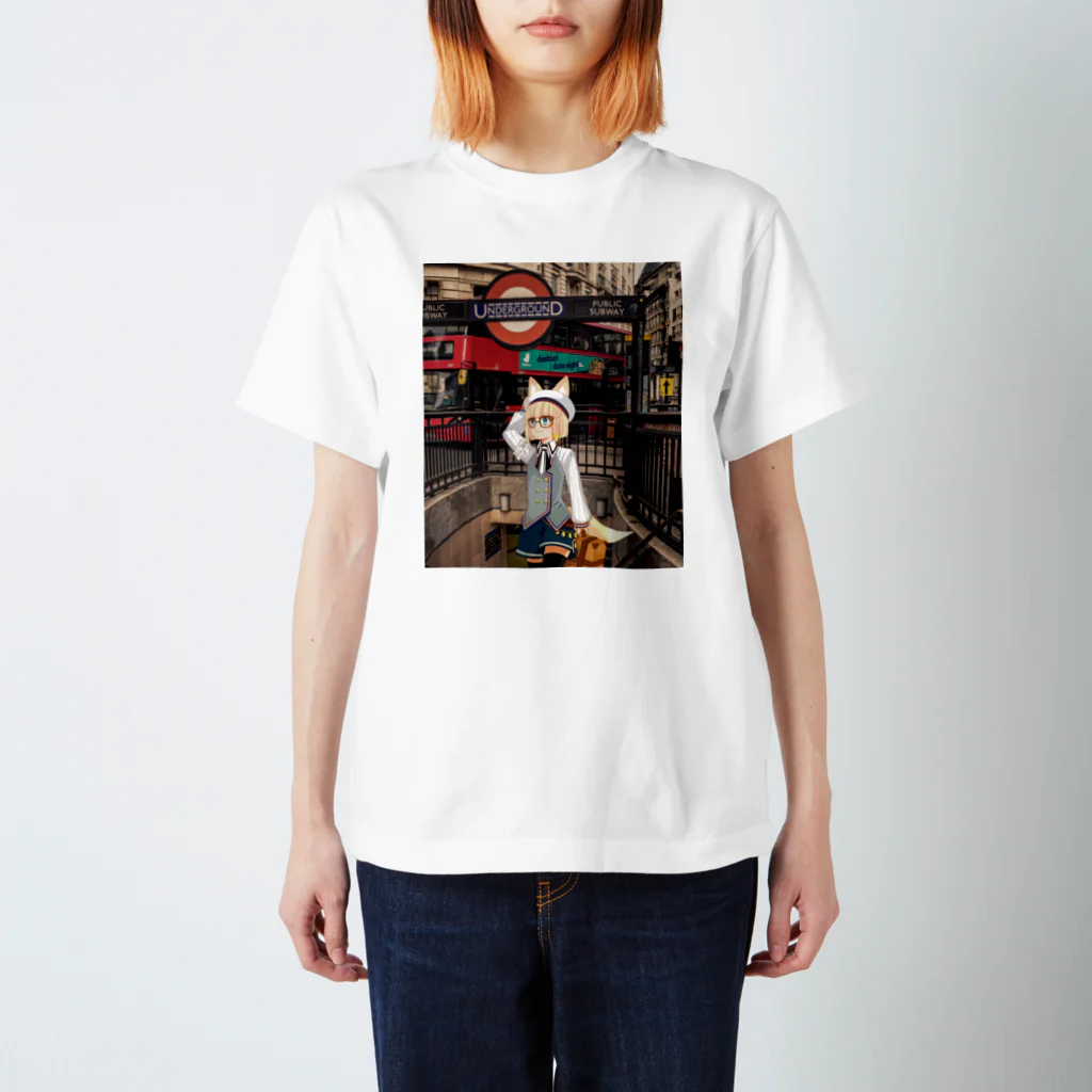 ♛ Tokikaze ♛のExploring London with Tokikaze 2 (Color) スタンダードTシャツ