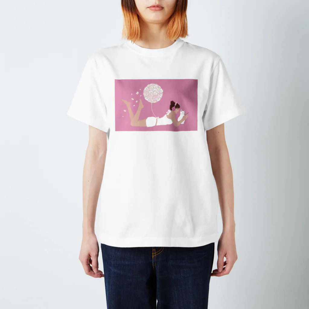 エコエコの花と猫 03 Regular Fit T-Shirt